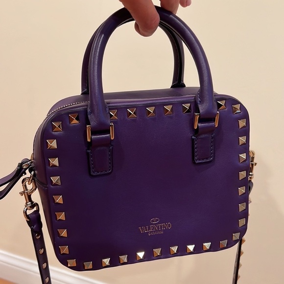 Authentic!!! Valentino Garavani Rockstud Crossbody Bag!!!! - Picture 3 of 7